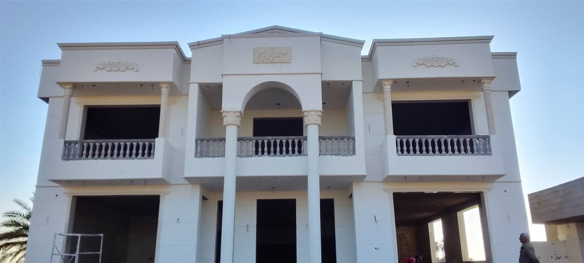 لباخ مصري
لبخ ناعم داخلى المتر 6
تصفير المتر 7
تشميع داخلى 2
تشميع خارج 4
جراره 5
جراره ونثر داخلى 6
واجهات قطعى حسب الشغل
***********
