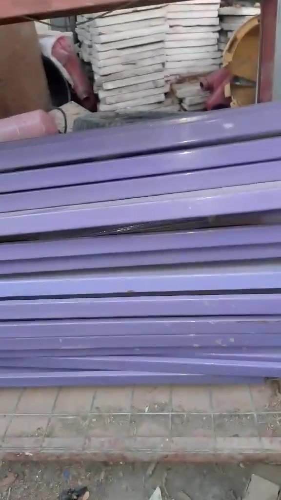 عندي هاي رفوف ومراوح مال مبردات كبار شغال للبيع اتصال ***********

