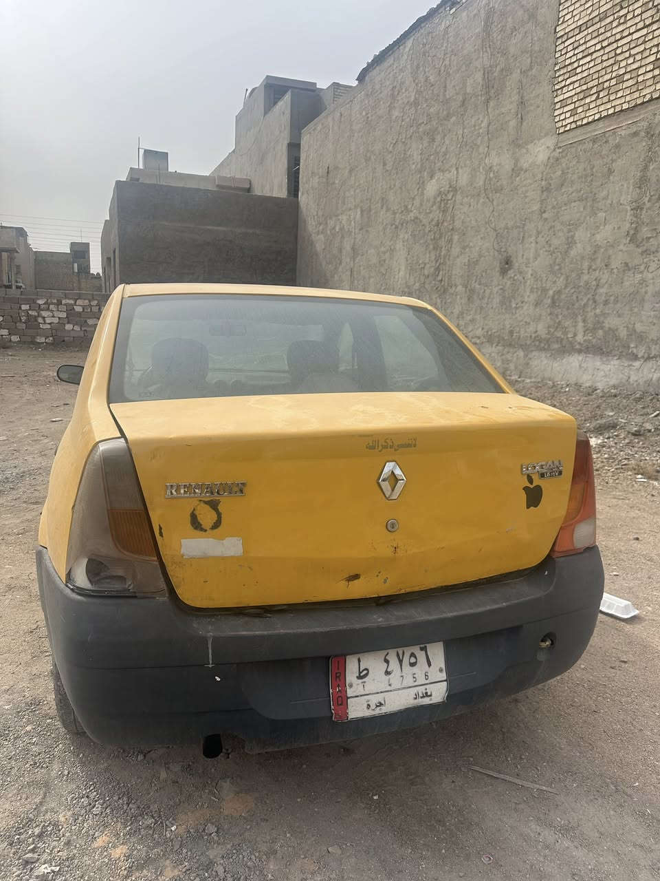 رينو لوكان 2009 رقم بغداد
مكينه وكير مكفولات السياره بيها خربطه بل كهربائيات 
عليها هيئه 570 الف وسنويه ساقطه 
عارضها ب26 وبيها مجال والهيئه تنزل من سعرها

***********
