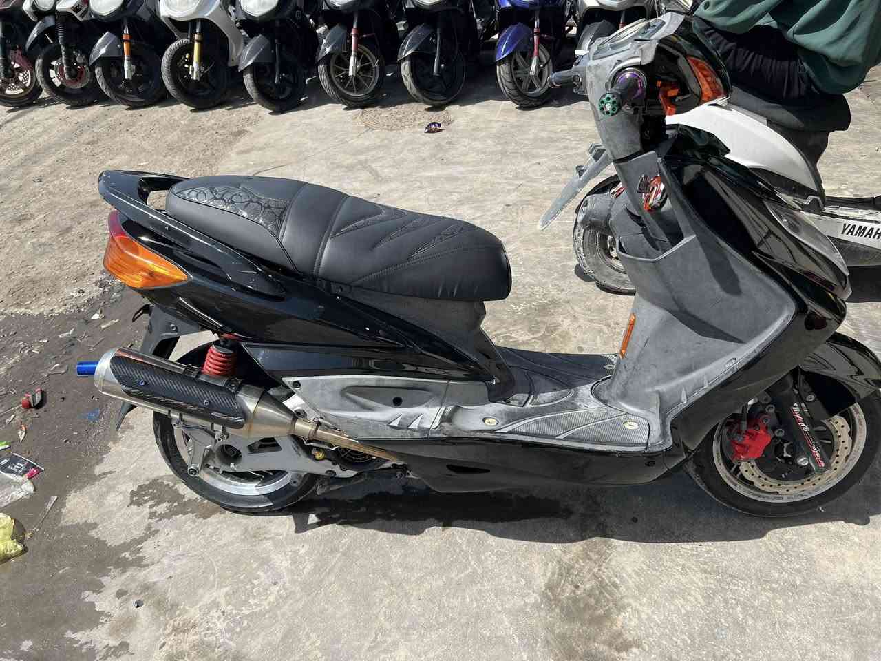 سلام عليكم سكنس كابريتر مكينه٥٨
زوج كلجات رياضي مازده رياضي اشاير وبكلايت رياضي وبيه قطع مشمشي فراك بيرك وقبق بانزين قطره اكسل قطره دهن قبق جوزه براغي كفر كله رياضي قبق شاصي رياضي يدات كشن رياضي
دراجه نكره بكل وقت  ملاحضه بدون ويل ويله بلادي 
مكاني بلديات قرب جامع سيد صلاح سعر خابر وبل خدمه 
***********
