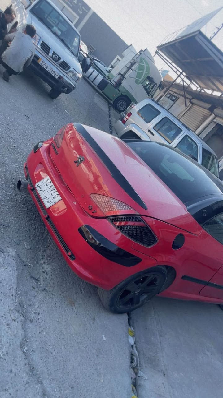 بيجؤ سپؤرت ٢٠٠٥بؤياغ عام لؤجواني.بيليدران فوفوله به س گير.عاديه سه قف كه شفه  گيرو مه كينه و  برانه وه.  به شه رت وه كاله به ناو كردن به شه رت  سه عريشي ٣٧ مه جاله كي كه م  ژم: ***********واتساپ أربيل, العراق
