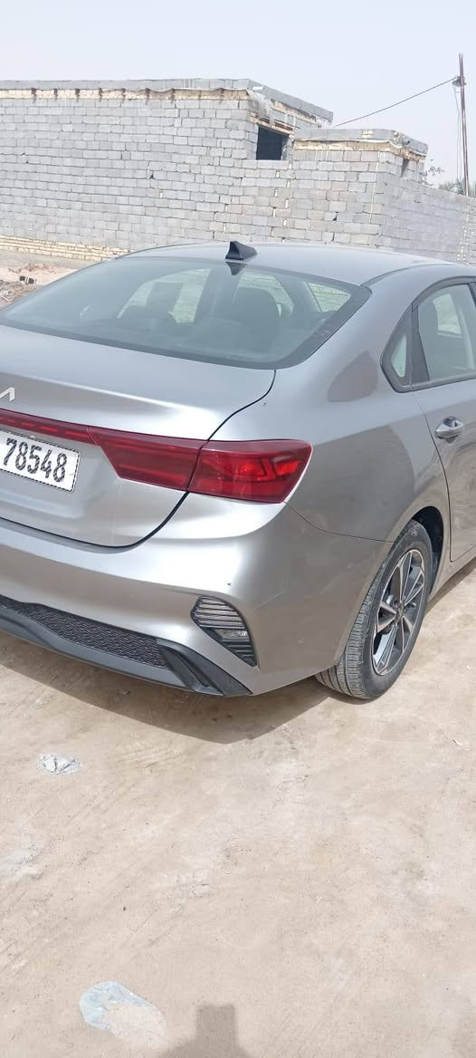 فورتي موديل 2024 داخله معوقين مرقم ذي قار ماشيه 20 مكينه 2000 نص مواصفات وارد امريكي جاملغ وبنيد سياره جديده مامتعوبه جاهزه تبريد حداديه جديده  السعر 140وبيها مجال مكانها ناصريه للاستفسار ***********
