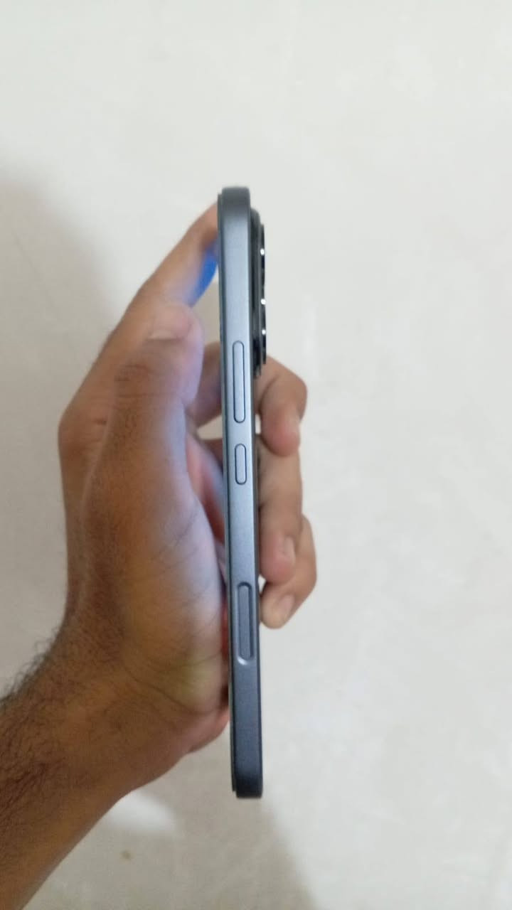 السلام عليكم جهاز هونر 400 لايت الذاكرة 256 العشوائية 16 المعالج MediaTek Dimensity 7025
البطارية 5200 شحن 35 واط كامرة 108 ميكا بكسل  جهاز قبل 14 يوم اشتريتة نضيف كلش شخط مابي سبب البيع (احتاجيت واريد ابيعة) السعر 340 وبي مجال بسيط جدا العنوان بغداد الشعلة جكوك رقمي للتواصل : ***********
