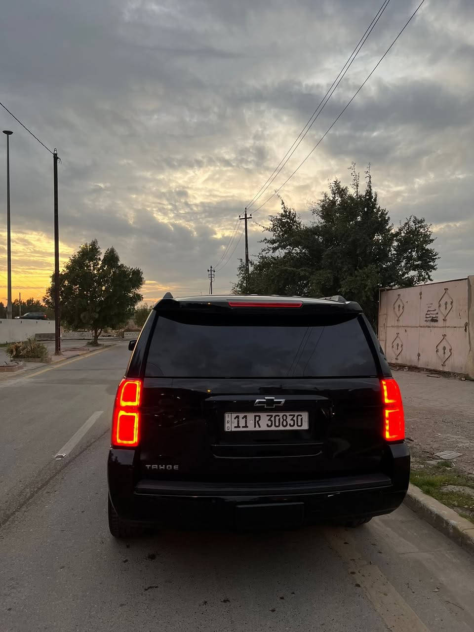 السلام عليكم ورحمة الله وبركاته 
تاهو 2015 بغداد بسمي 
هزه جديده
بيها صبغ 6 قطع تخم تاير وصدر جديد ***********
سعر 265$  فول عدا سلايت
