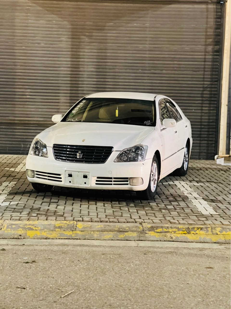 شاهینە مۆدێل ٢٠٠٧
ساج مەلەکی 
موس یەک پارچە بۆیاخ 
سۆنەرەکەم داناوە
٣ دووگمە 
١٨٢ 
گێڕ و مەکینە گەورە 
بەسمە ڕەساسی 
مشتی سوکان لیگسز  بۆشی تیا نیە 
ڕۆنی ٥ ڕۆژە گۆراوە 
هادرۆلیک تازە 
تایەی تازە 
شاشە و کامێرا 
تەقە و ڕەقەی نیە 
گێڕ و مەکینە بەشەرت 
کەڤەر و شاسی بەشەرت 
مەسرەفت دۆزیەوە لەپارەکەی بشکێنە 
شوێن کەلار 
*********** كالار, السليمانية
