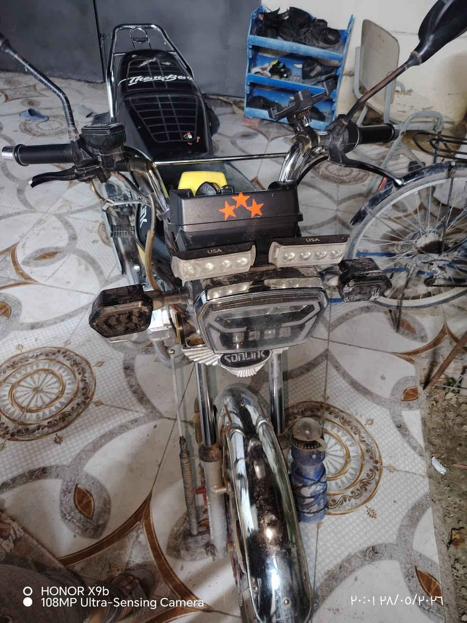 سلام عليكم متوازي عل بيعته نضيف عل فحص شرط
سعره 675 وبي مجال 24محدث 25
***********
