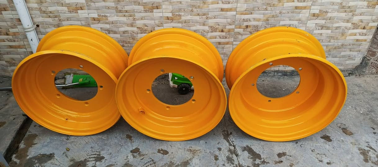 تاقميك ويلي ٢٥ بؤ فرؤشتن....كلار
***********
