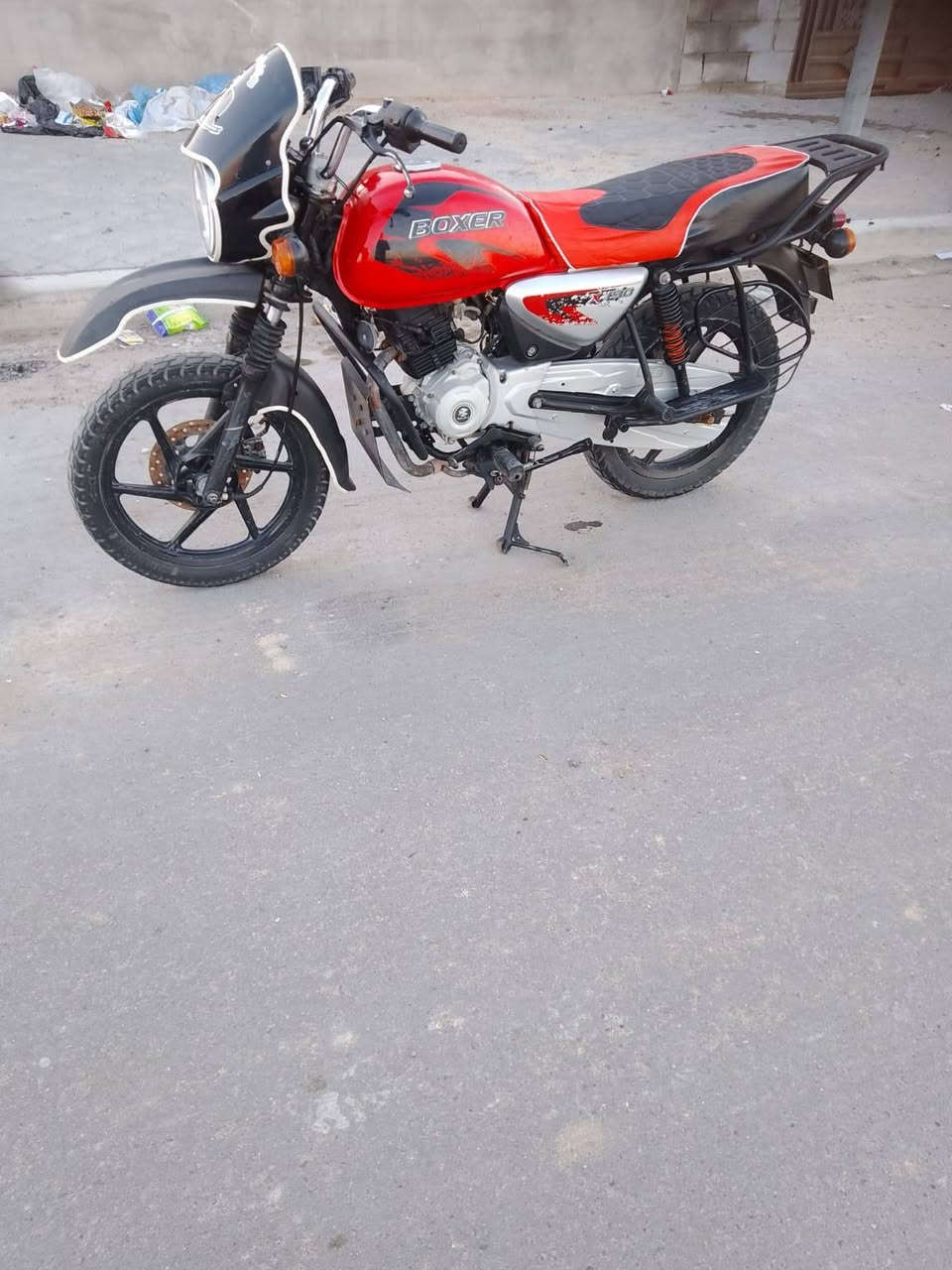 السلام عليكم دراجه بوكسر للبيع موديل 23 رقم وسنويه نضيفه كلش مانقصه شي تحويل ثاني يوم السعر مليون و 950 ) 1950 ) عنواني بالزبير الشراي يتصل ***********
