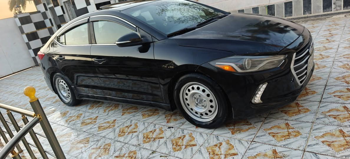 النترا 2018 وارد أمريكي
فول 1/1 محرك 1600 تيربو  
مواصفات 
فتحه.. بصمه.. كشنات جلد..
لد امامي خلفي.. رادار.. نقطه عمياء.. توقف ذاتي.. اشاير بالمري..
تدفئه بالكشنات.. حساسات امامي خلفي.. 
وبعد بيها  هواي مواصفات 
حادثها تخريب صور الحادث
مرفقه بالمنشور بدون فتح وتبديل   ارباكات سليمه
محرك گير تبريد تخم تاير حداديه كله بشرط السياره جاهزه وماناقصها شي السعر 105ملاحضه السياره بيه غرامه900الف عل مشتري ابيع صافي
 مكان السياره كربلاء طويريج هاتف ***********
