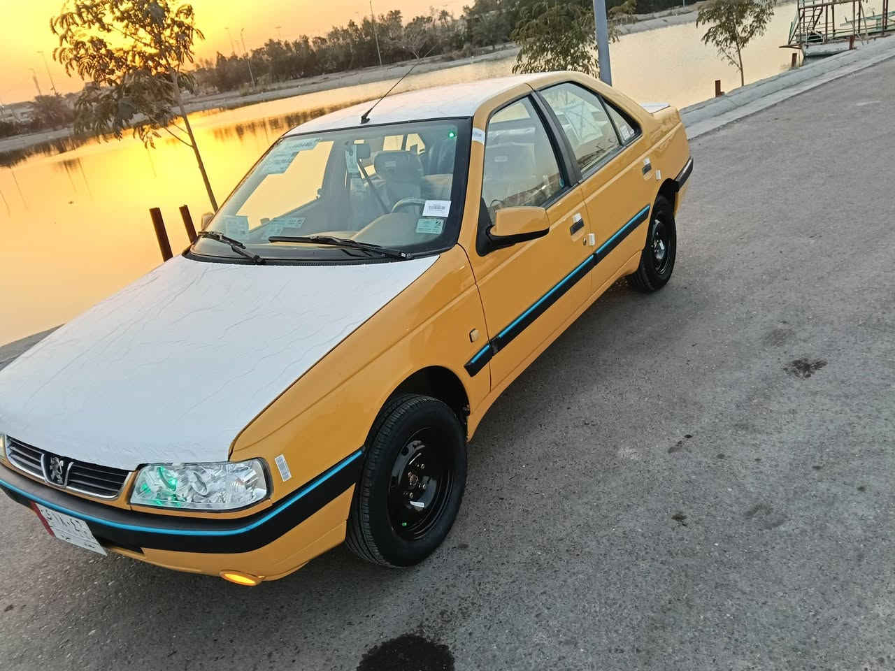 السلام عليكم بيجو لميس 2016 دشبول عالي السياره كفاله عامه ما عدة جاملغ امامي مصبوغة بدون ضربه سيارة وضع شركه كله بلاد حتى دعاميات بلاد لاخياس بيه ولا تنكيد بيه سياره احلى من الصور تجي وشوف بعينك هيئه غرامات مصفره تحويل ثاني يوم صفاح موس شرط تراي زيرو كير مكينه جدد صدر امامي خلفي جديد تدفئه تبريد ثلج تخم تاير جديد باتري جديد سياره جاهزة للخير كبل للشارع السعر خاص وتدلل ولموشراي لايتصل فدوه الوجك المكان بغداد حي القاهرة للاستفسار ***********
