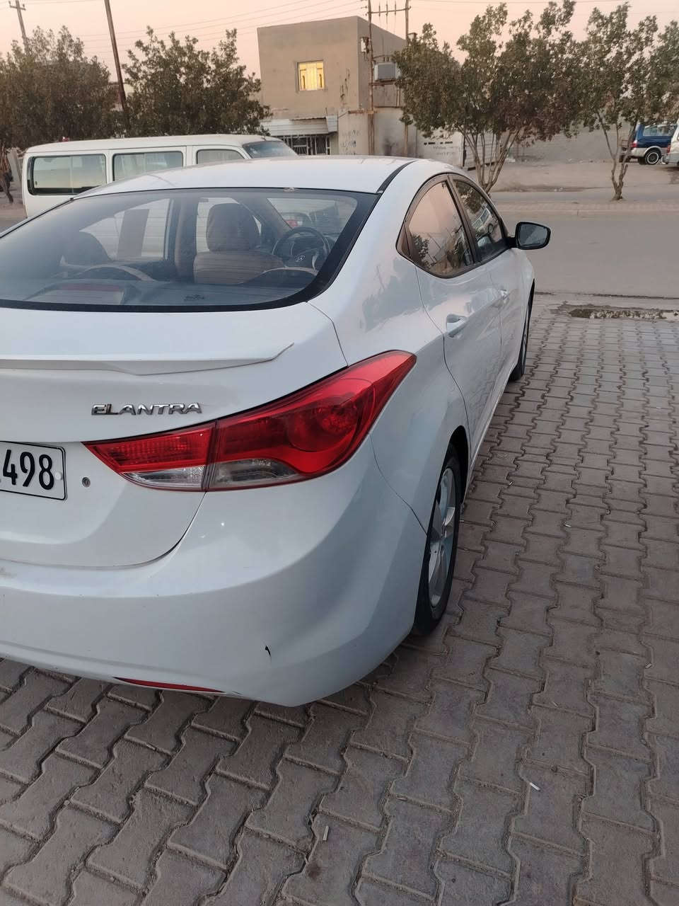 سلام عليكم الانتر موديل 11 للبيع كير ومكينه مكفوله بيه شويه صبغ بل بنيد وشويه صبغ بل جنطه السعر 110 وبيه مجال مكاني بغداد المدائن الشراي يتصل على الرقم ***********
