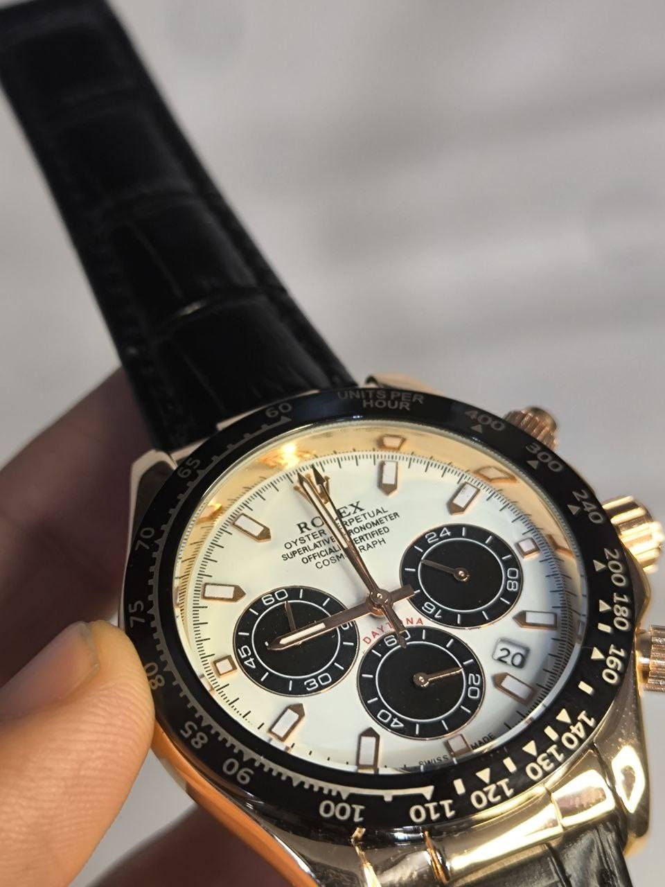 ⌚ دايتونة وارد أوروبي DHL

تحفة فنية
 مصممة لرجال الاعمال
مكينة كوارتز ناعمة نظام كونكراف
هيكل ستانلس ستيل روز كولد مع طوق نيكل روم لامع
 (ستوبوج)جميع السناتر شغاله
 ميناء مميزة بالون (بحري) مزودة بمنفذ تاريخ 
 الزجاج معدني ضد الخدش
مقاومة المي وغبار 
سير جلد genuine leather 
دبل قفل مختم

السعر  :- 35 الف ع اول تم
للحجز والاستفسار يرجى مراسلة الصفحه


**إذا كنت صاحب هذا الإعلان وتريد حذفه لأي سبب، رجاءا أرسل رسالة إلى الدعم الفني**