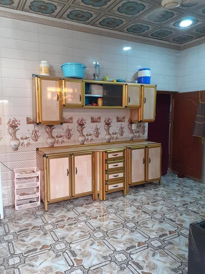 سلام عليكم بيت للبيع زراعي مساحه ٢٤٠متر سند ٢٥ النجف كوفه سهله وقريب عله منطقة شبيلي تصال عله رقم ***********
