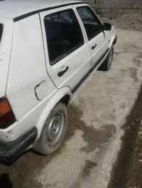 كولف ١٩٨٨ • محرك ٠٫٨ • رقم نينوى