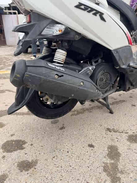 سلام عليكم شباب دراجه جيتي ار مال رمبه شلعه معدل خير من الله دراجه ختم واحد كفر مكينه اي نقص مابيه جيب فيتر وفحص سعر مليون و 50بيه مجال رقم تلفون ***********
