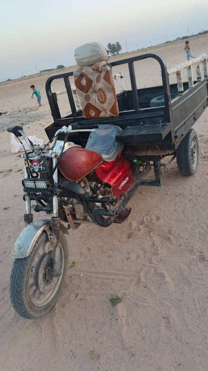 سلام عليكم ستوته البيع امتار ادوات شاصي نضيف محرك مجفت اكسنه لاطش بدي شوي تعبان كهربايات شغاله سلف شغال مكاني بصره زبير سعر خاص..  *********** اتصال..
