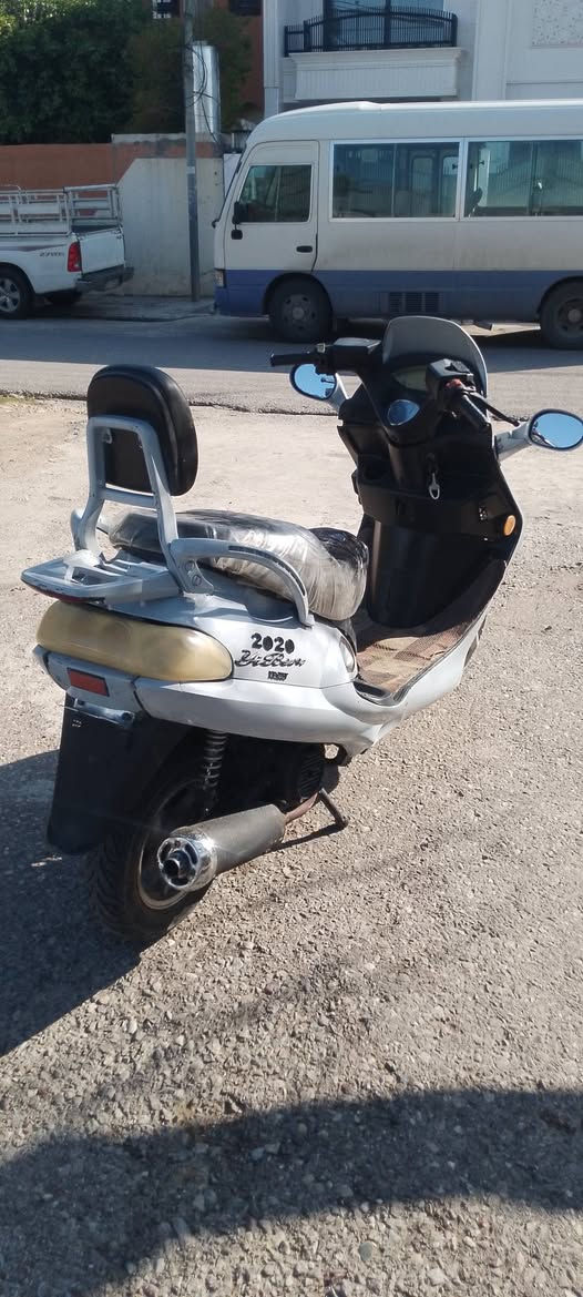 یوبن مرزیة 2020 مکینة مفتوح ابشرط کابریتر ابلادي کهرباییات کلها شغالة تایرات جدید لون سمنتي سعر 350الف و مجال مکان اربیل
***********
*********** اكر, نينوى
