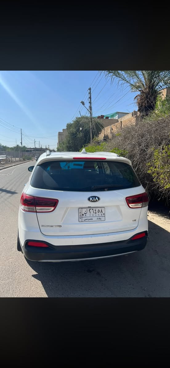 سورنتو 16 خليجي مواصفات كويتي فول للاخير تبريد 3 قطع بانوراما بصمات حساسات 360 كشنات تدفئة وتبريد كراسي جلد كهرباء 7 راكب منفصل محرك وكير مكفول السياره ماشيه 120 كيلو علا وضع الوكاله بيها بارد بالصور موضح بخشم البنيد والباقي مكفول من الشخط السياره بوضع الوكاله تايرات جدد صدر جديد باتري  جديد 
مري شفط لايت زنون زراك لايت ويل كب كروم عدد 5
كتلوكات الشركه كلها بيها
السياره دشبولها مفطر والبانوراما تشكل متنفتح 
محرك جديد كفاله صدر جديد تايرات اصلي جديد باتري بعده بالضمان تبريد تدفئه راديترات كلها منضومه جديده مي اصلي بيها ادامه كامله مابيها اي نقص
سعرها 220 بيها مجال قليل مكانها بغداد شرطة الخامسه
***********
