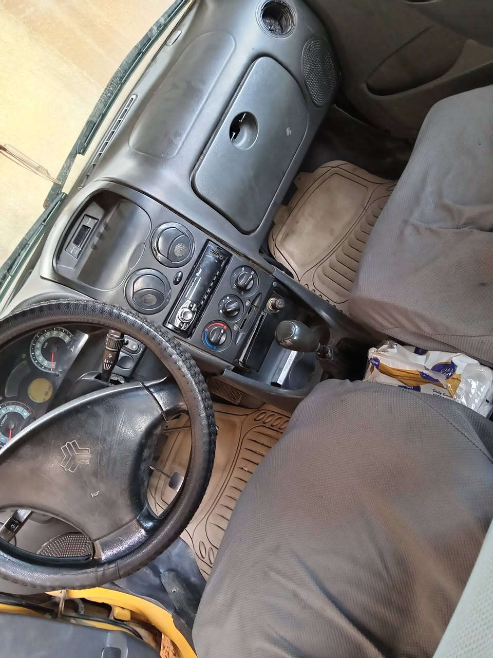 سلام عليكم سايبة ديلوكس ٢٠١١ سنويه نافذه بل٢١ راعي موجود هيئة ما مسجلة سياره كدامك جاهزة كهربائيات حداديه امامي وخلفي جديد تخم تايرات جديد عنوان كربلاء حي سلام *********** مراوس او بيع السعر من الاخير 14قفل سياره جاهزة وكلشي بيها جديد علئ يدي مشتغله وبيها خيط تبخير بدايه
