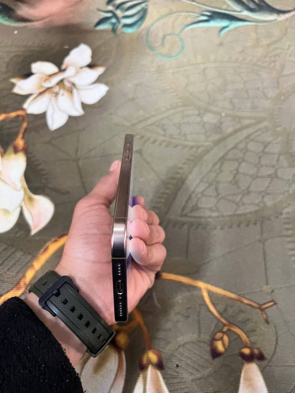 السلام عليكم جهاز 16ابرو ماكس
نضافه ميه بل ميه مكفول كفاله عامه من كولشي 
السعر1200عنواني بسمايه التواصل عله الرقم ***********
