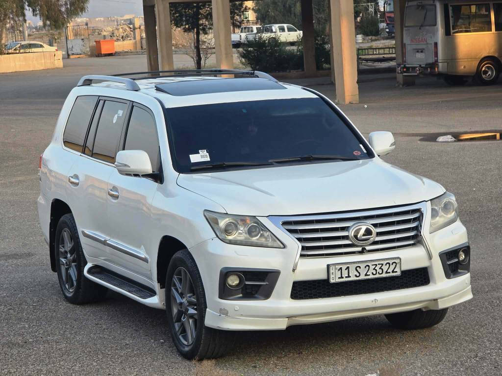 لێگزز 2009 کامل شکلی گۆڕراوە بۆ 2015

گێڕ و مەکینە بەشەرت 

کارەبایی بەشەرت 

وەرگەڕان و لێدران بەشەرت 

موس و بڕاوە بەشەرت

چوپ و دەبڵەکانی بە شەرت هەمووی مەزبووتە و ئیش ئەکات 

حیزام نیە من بە حیزام ئەیفرۆشم

ڕەقەم و سەنەوی بەغدای لەگەڵە بەلام بە شەرت نیە من بە دیاری ئەتدەمێ 

شوێن کۆیە 

*********** رانية, السليمانية
