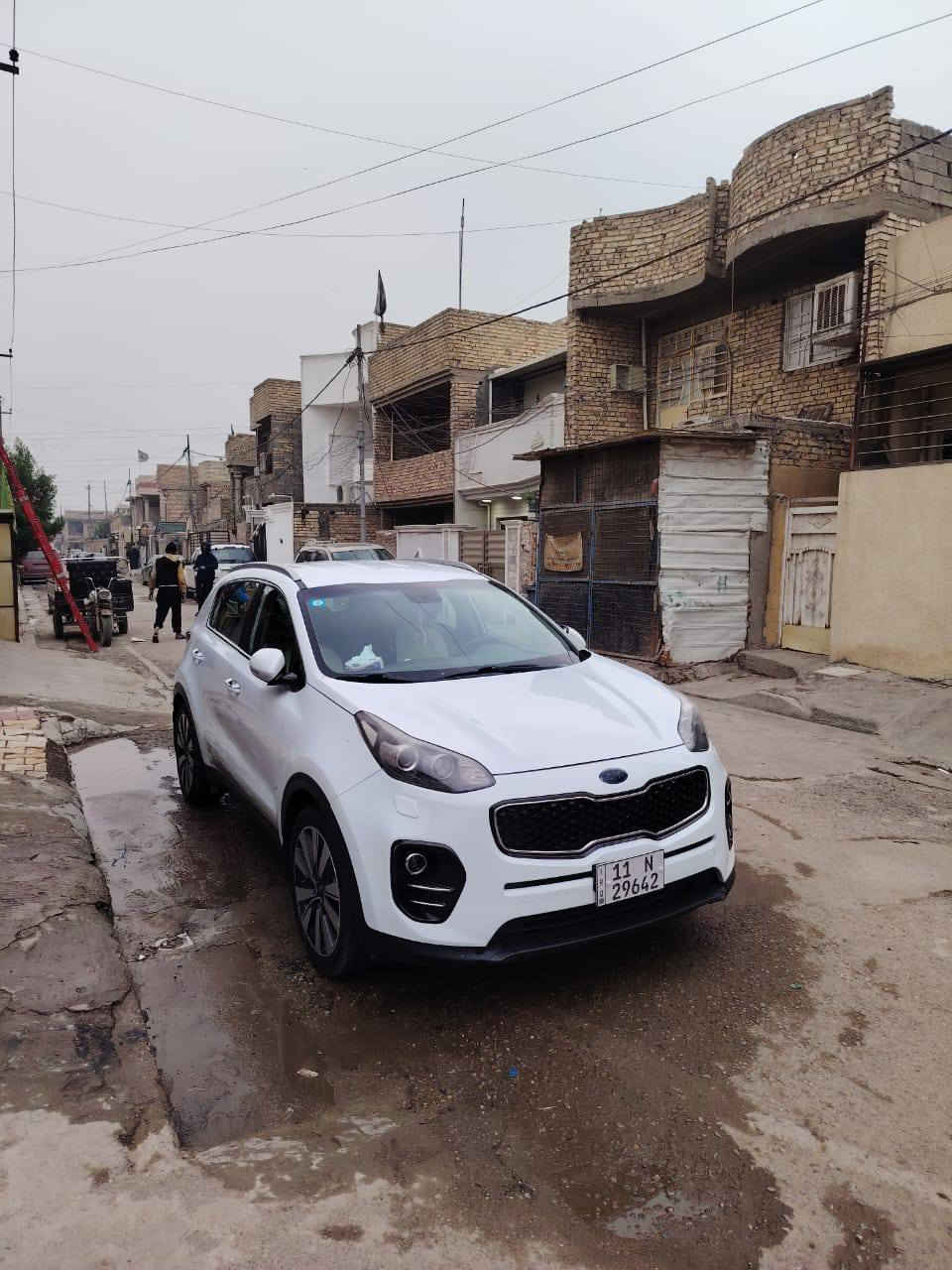 كيا سبورتاج 2017 خليجي مكفوله من الصبغ بيهه فقط بارد وخدوش واظح عندك بل سونار ماشيه 130 السعر مطلوب174وبيهه مجال عنوان دوره ابو دشير ***********
