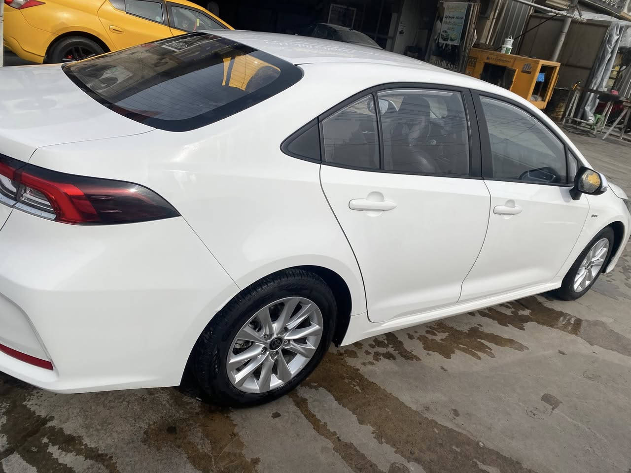 السلام عليكم للبيع موديل 24خايبرد فول مواصفات شكل الخليجي ماشيه 38رقم بغدادبسمي السعر 145مكانه بغدادالعبيدي رقم الهاتف ***********
