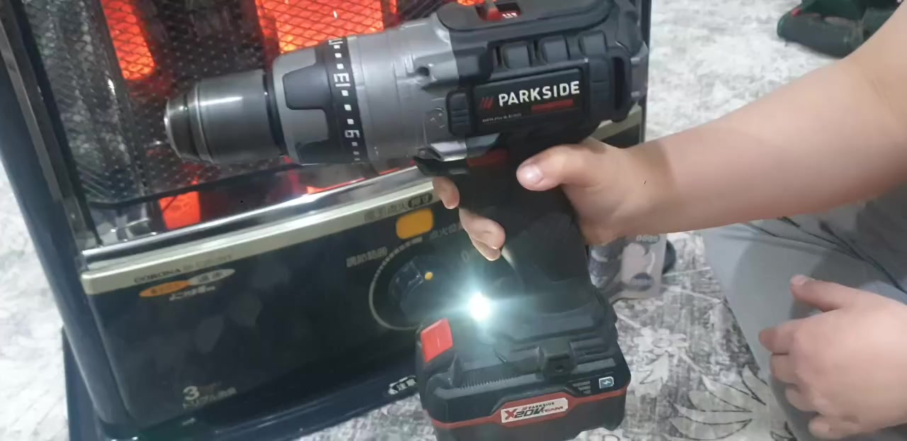 للبيع بدون ملحقات


**إذا كنت صاحب هذا الإعلان وتريد حذفه لأي سبب، رجاءا أرسل رسالة إلى الدعم الفني**