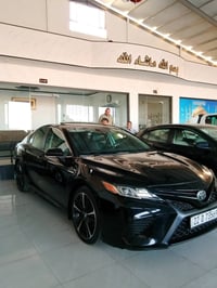 للبيع كامري موديل 2020امريكي ضرر بابين وجملغ جهت السايق صندوك بدل اصلي...