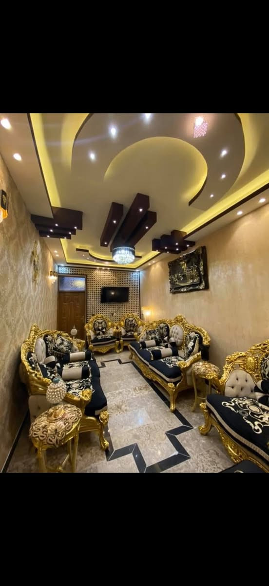 للبيع مساحه 75 م ام الكبر الثانيه شارع مرطبات الباندا للاستفسار ***********
