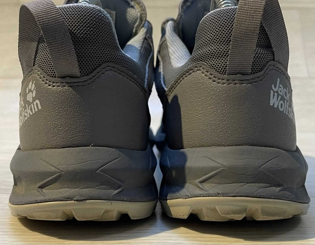 🩶🩶🩶🩶جاك ولفسكين🩶🩶🩶🩶باله عسكري   99💯 كمبودي
قياس  40 ونص       25 ونص CM

يوجد توصيل 🚕🚕🚕🚕🚕🚕🚕🚕🚕🚕🚕🚕🚕🚕

https://www.facebook.com/slmon.slmon2022?mibextid=LQQJ4d


**إذا كنت صاحب هذا الإعلان وتريد حذفه لأي سبب، رجاءا أرسل رسالة إلى الدعم الفني**