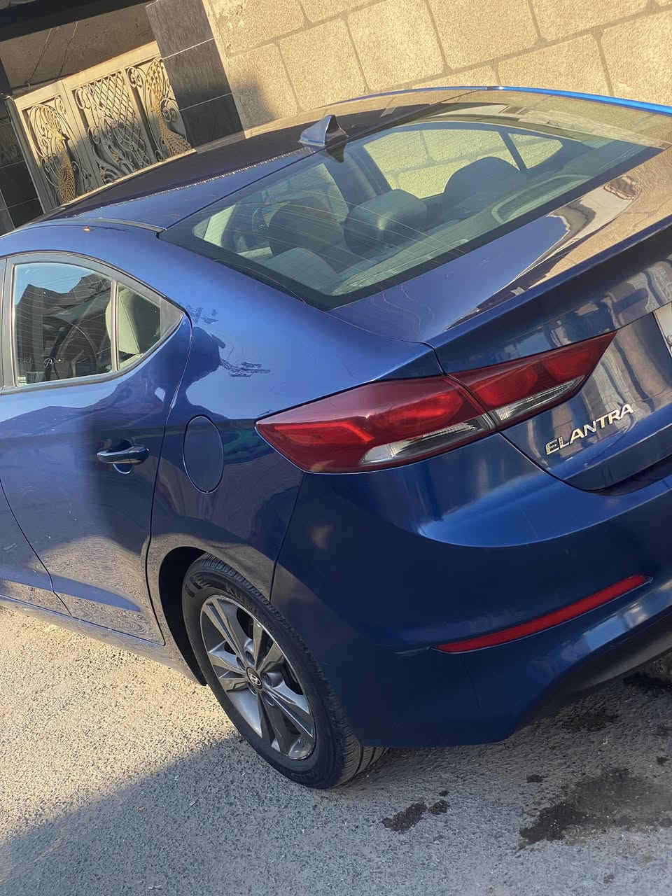 السلام عليكم النترا موديل 18 للبيع ماشيه 90 الف قطعه صبغ وحده فقط بونيد شاشه كار بلي تحكم استيرن كامره حساسات مري سعرها 120 قفل مكانها بغداد المشتل 
***********
