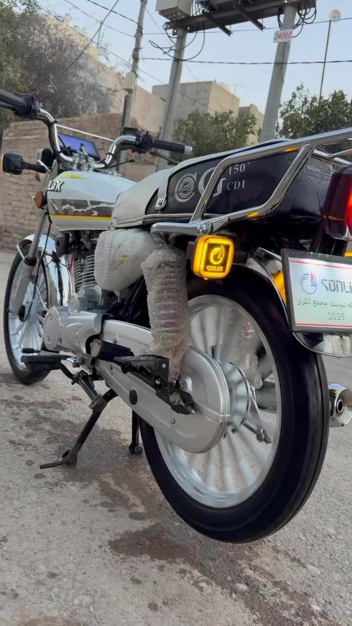 السلام عليكم
دراجه سيفان مديل 2025
لون ابيض دهن جديد دراجه
 فول مناقصها ايشي كهربائيات
 دشبول اشاير كلها شغاله 
مكاني ديالى الخالص 
لاستفسار ***********
***********
