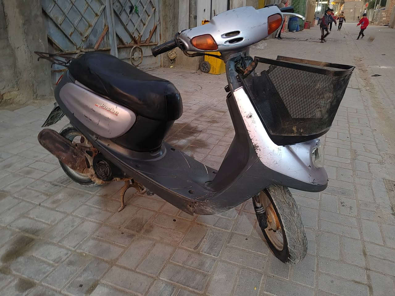 السعر 190 بيع مستعجل
***********
اسلام عليكم دراجه للبيع منغولي نضيفه مكينه او كير او شاصي مكفولات تأيرات جدد دراجه حلوه كلش كهربائيات شغاله كله المكان كربلاء اتصل
