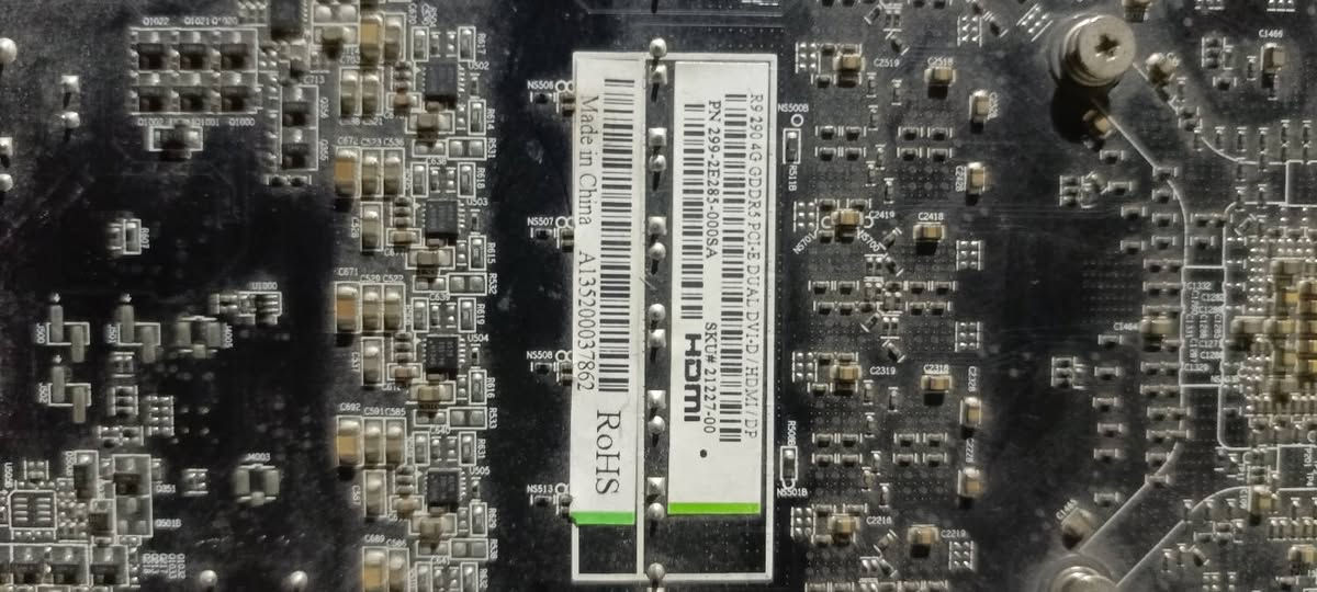 السلام عليكم اخوان عندي هذا الكارت رايده مراوس ويه كرت rx580 او انطي فرق


**إذا كنت صاحب هذا الإعلان وتريد حذفه لأي سبب، رجاءا أرسل رسالة إلى الدعم الفني**