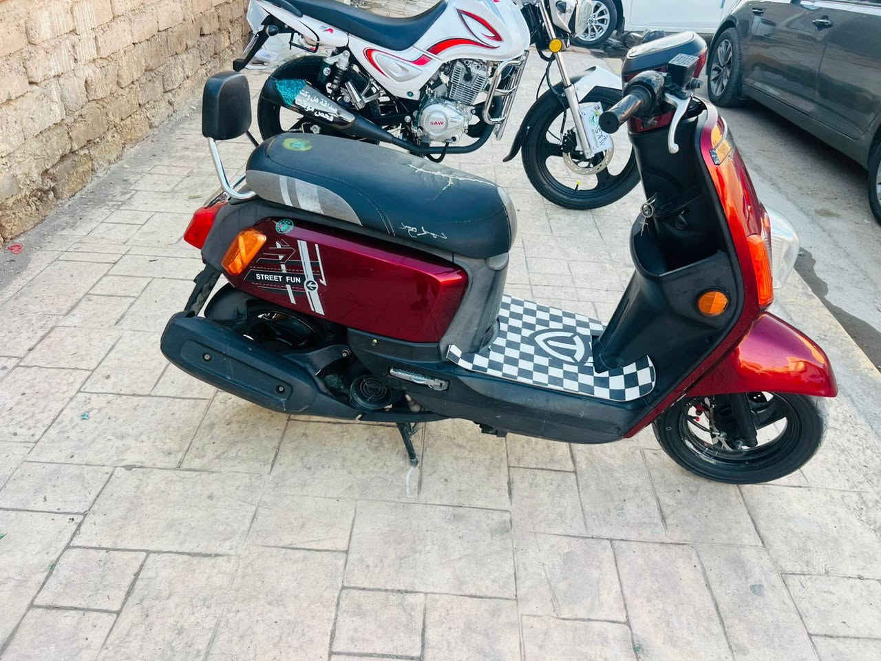 السلام عليكم دراجه بوليس للبيع صار شهرين نازله من رمبه كفاله عامه الاتصال***********
