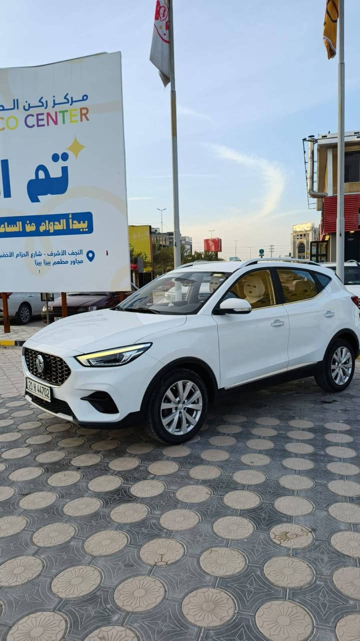 السلام عليكم سياره ام جي ZS. موديل 2023   
  داخل ضمان تبديل دهن شركه. مكينه 15000
فول مواصفات عدا الفتحه 
لايت زنون عالي ناصي  
لد نهاري 
اتو هولد 
تحكم ستيرن جهتين 
تبريد قطعيتن
كشنات جلد 
سايد بريك دكمه 
مانع انزلاق 
لد امامي وخلفي 
تبريد شاشه وبيانو 
شاشه كبيره 
شاشه اعطال 
سياره مكفوله كفاله عامه
سياره بسمي 
السعر 130وبيها مجال 
مكلف بل النشر 
مكان النجف الاشرف 
‏‪***********‬‏
