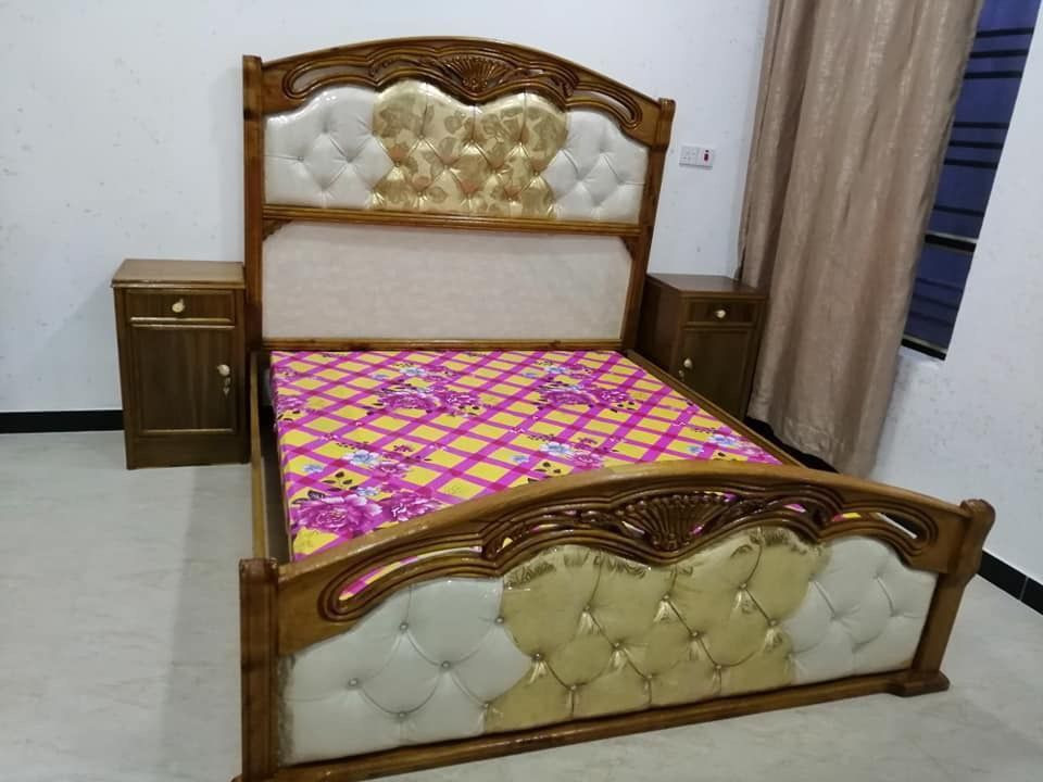 غرفه نوم ٥ باب 
الخارج صاج ٤ ملم الداخل عادي ٤ ملم 
القياعده بلوك الضهر جرجوبة براغي 
التوج زان مصري 
شغل فوق الوسط
قياسات الكنتور الارتفاع ٢٣٠ سنتيم
العرض ٣ متر

السعــــر (925 الف )


**إذا كنت صاحب هذا الإعلان وتريد حذفه لأي سبب، رجاءا أرسل رسالة إلى الدعم الفني**