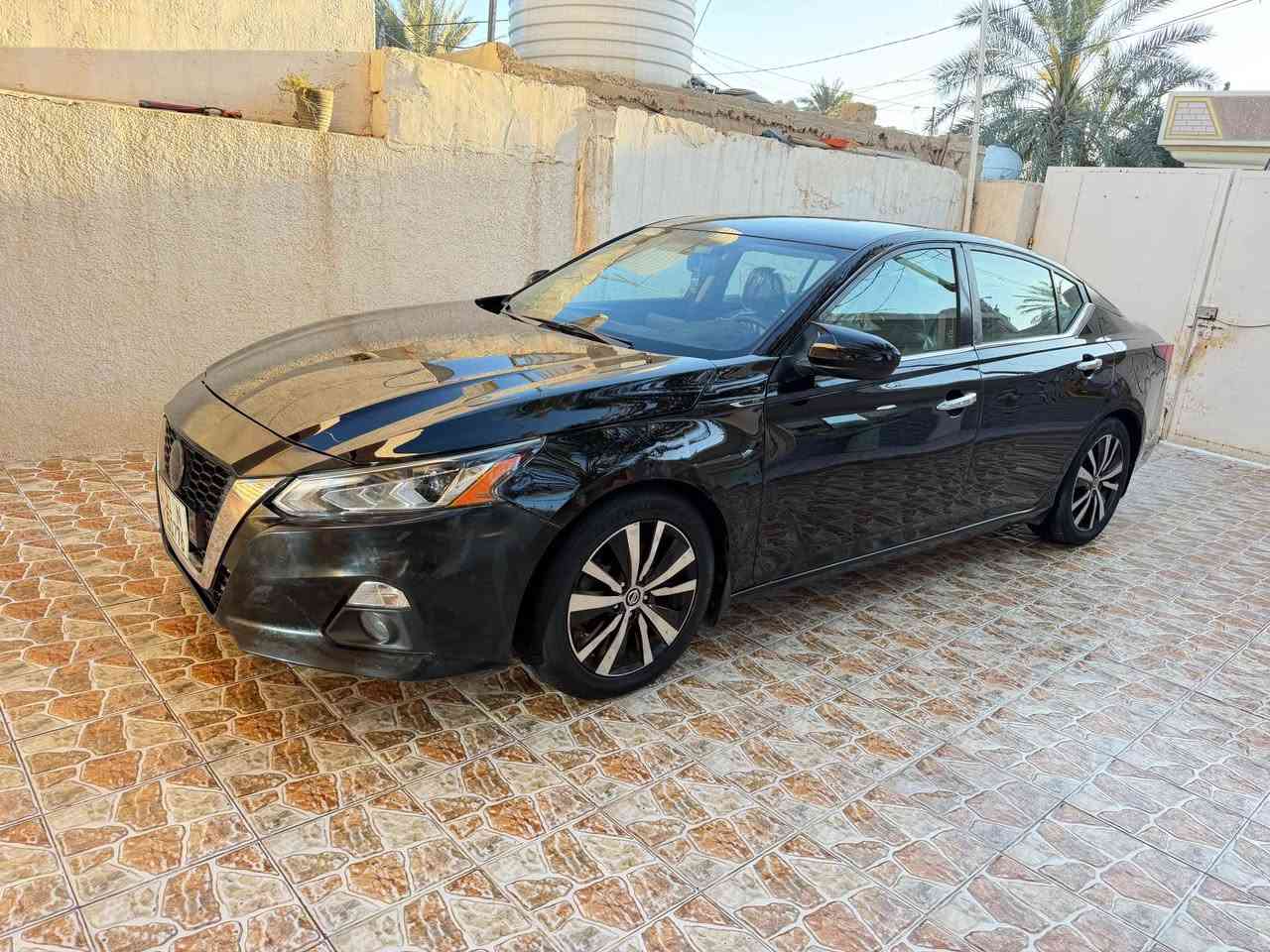 السلام عليكم لل بيع نيسان ألتيما موديل 2020 فئة S رقم بغداد دولي بسمي محرك 2500 وارد أمريكي بيها ٣ قطع صبغ اثر شخوط فقط كهربائيات كلها شغاله تبريد تدفئة شغالات تبريد ثلج تخم تاير جديد صدر امامي خلفي جديد سيارا جديده بمعنى الكلمة سع ر 113 وبيها مجال العنوان ديالئ رقم الهاتف *********** الخالص, ديالى
