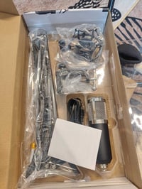 موجود قطعه واحده البيع الشراي يتصل 07823569063