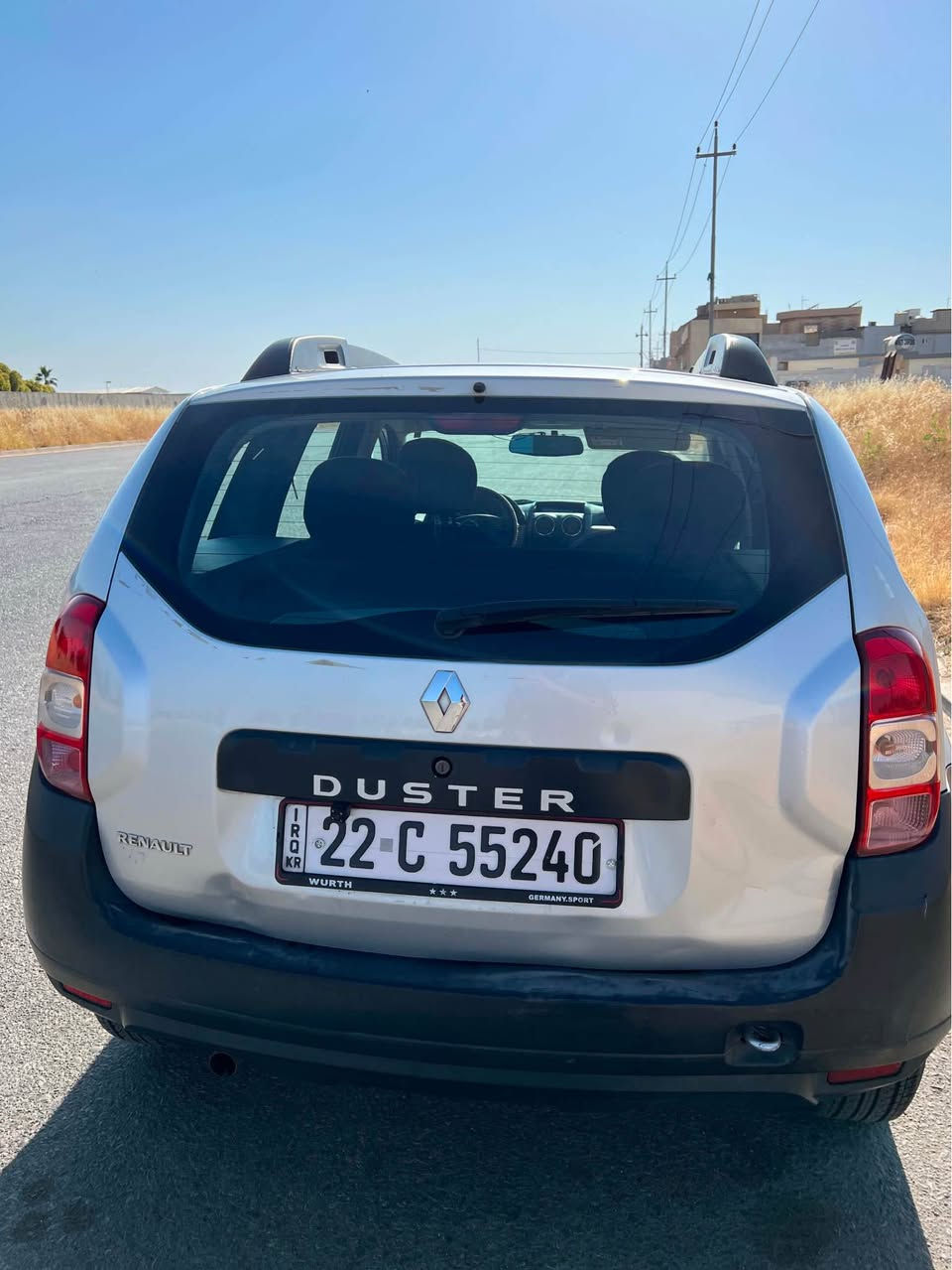 للبيع: رينو داستر (Renault Duster) - موديل 2017 🚗
سيارة عملية، اقتصادية، وممتازة للاستخدام اليومي.
📌 التفاصيل الأساسية:
 نوع السيارة: رينو داستر
 الموديل: 2017
 الممشى (العداد): 110,000 كم
 اللون: فضي
 رقم السيارة: أربيل

المقصورة الداخلية: نظيفة جداً ومعتنى بها، مع وجود تغليف حماية للمقاعد (كوشنات) بلونين (أسود وبيج) للحفاظ على الفرش الأصلي، بالإضافة إلى تغليف لحماية عجلة القيادة (الستيرن).

السيارة بحالة عامة جيدة جداً، مع وجود انبعاج (طخة) في الرفرف/الباب الخلفي الأيمن، وبعض الخدوش الطفيفة على الدعامية الأمامية (موضحة في الصور للمصداقية التامة أمام المشتري).
💰 السعر المطلوب: ⁠[89 ورقة]⁠
📍 الموقع: أربيل، ⁠
📞 للتواصل والاستفسار: ⁠[***********] أربيل, العراق
