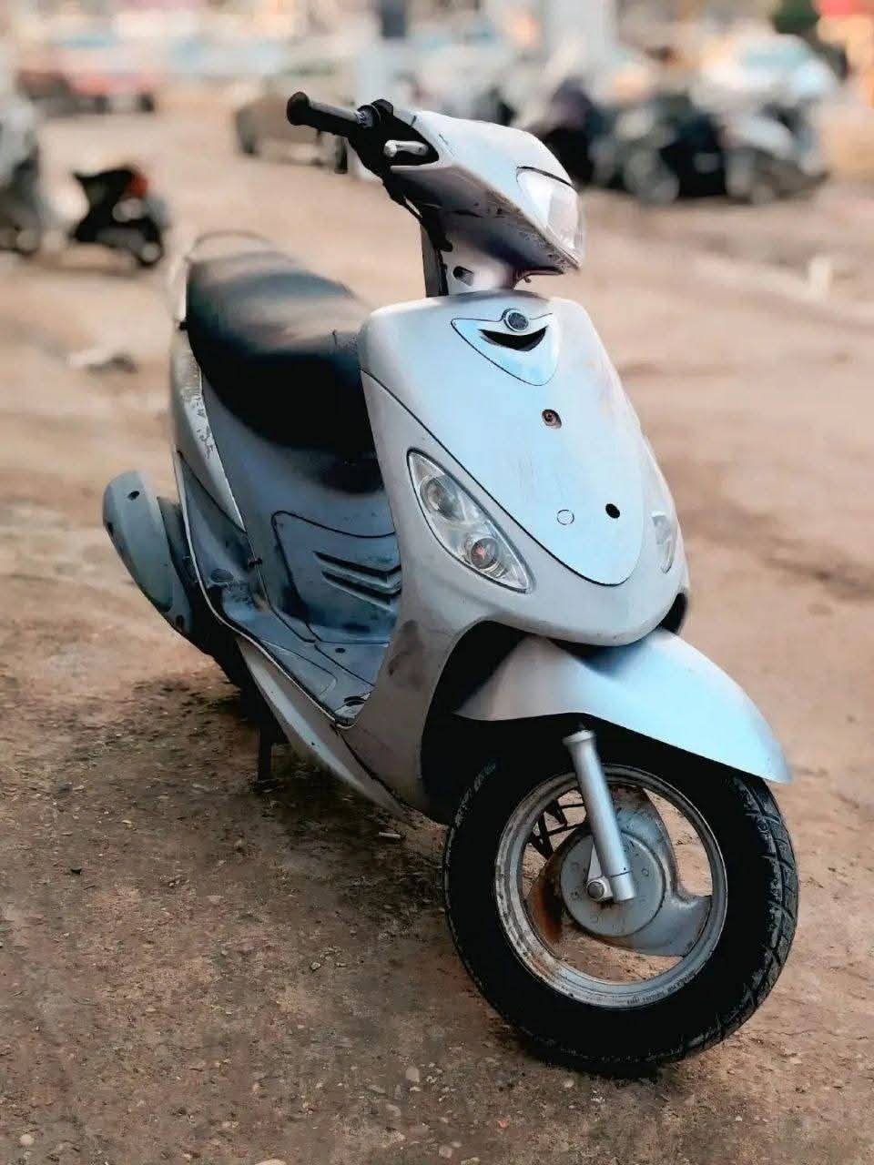 سلام عليكم دراجات البيع كلهن بلاد ٤٩ ما عدهة الوردية ٦٣ هم بلاد راديتر السعر خاص الرقم ***********
