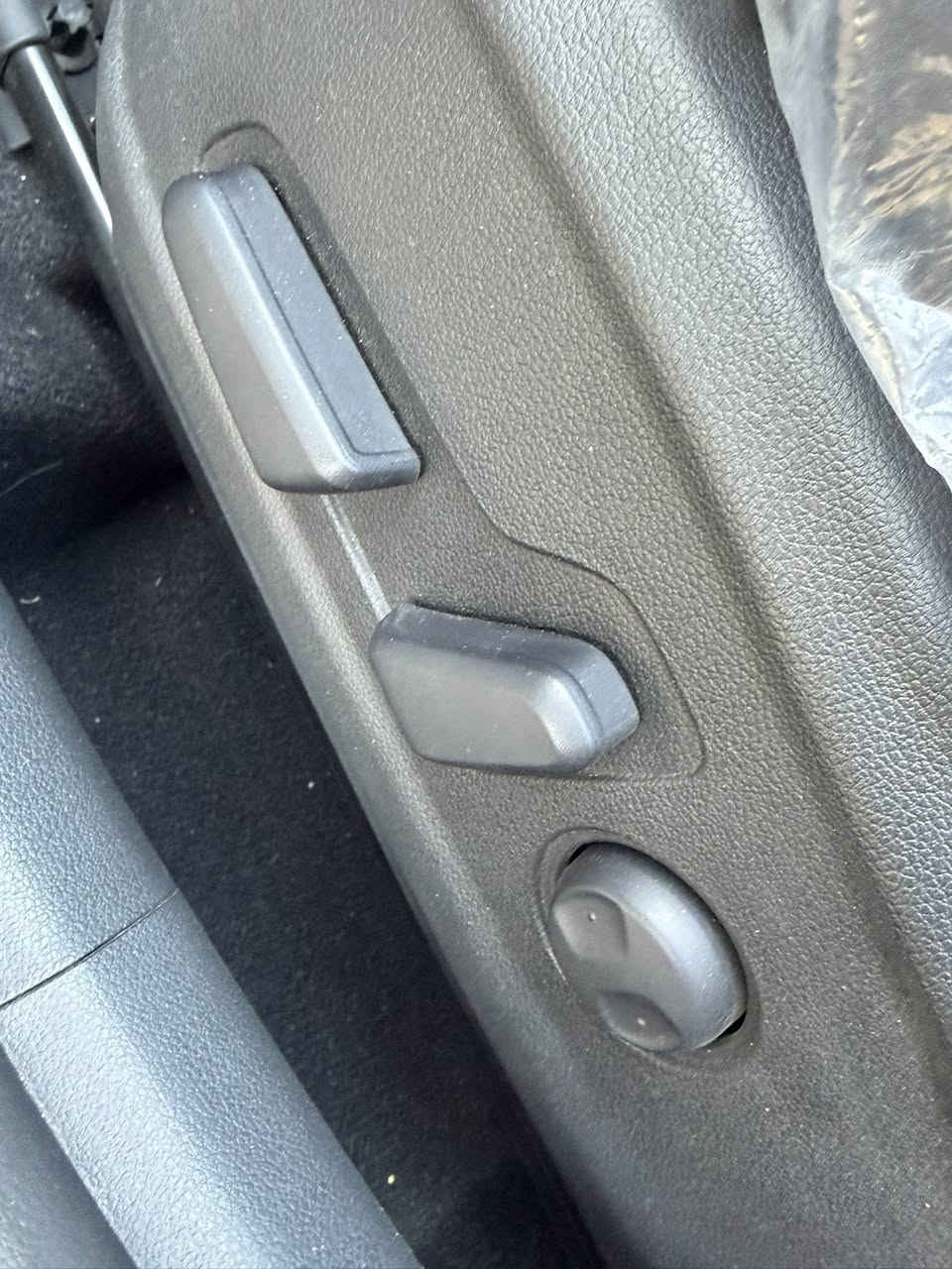 سلام عليكم هونداي كونا 2023 فول عدى الفتحه هزا ورقم جديد اربيل باسمي
حادثه سطحي قطعه وحده فقطط  جاملغ بدون دواخل بدون ايرباك بدون اي حاله بل كشر مكينه 2000  وفور ويل وكشن كهرباء ورادارات عداد ١٨ الف كامله من كل نواحي 
ومكاني بغداد الكرخ 
سعر ١٥٨ ورقه 
***********
