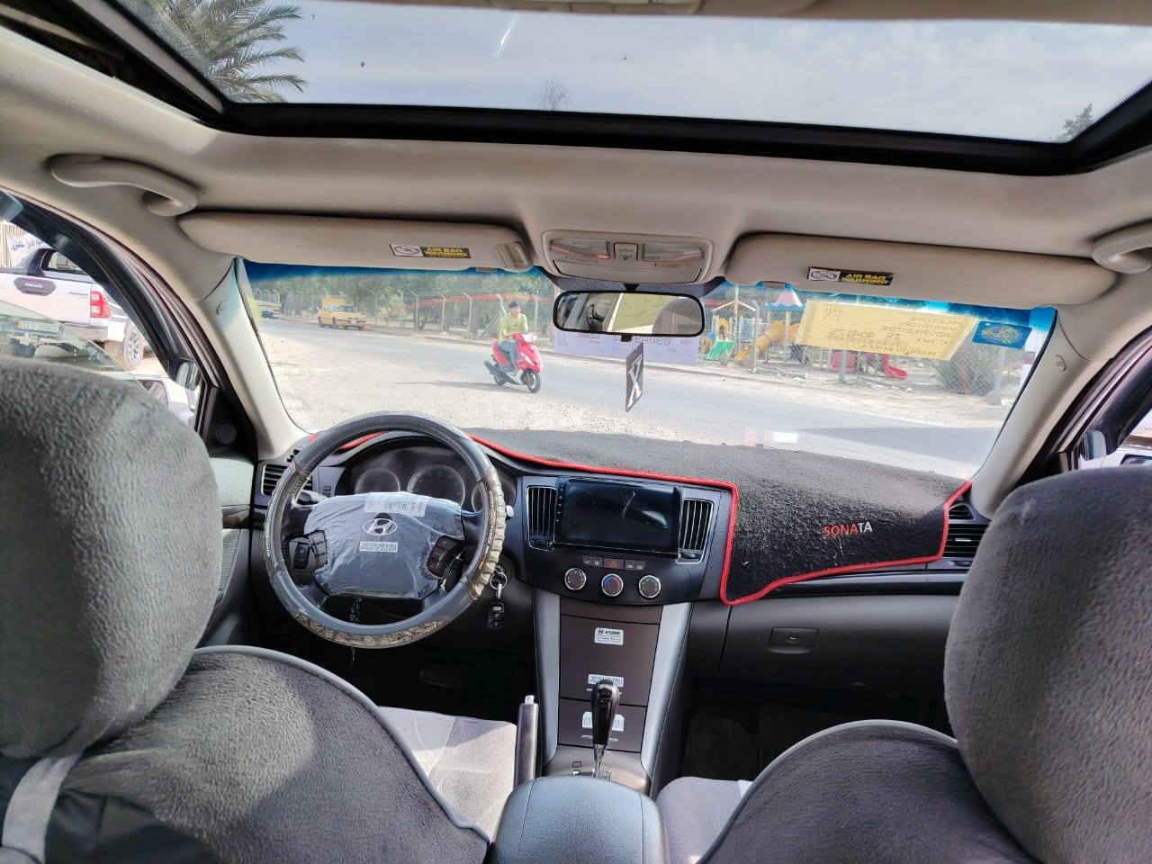 سلام عليكم سوناتا موديل 2009 فول مواصفات فتحه تحكم ستيرن جهتين شاشه كامره خلفيه دواره كشن كهربائي كروز سرعة مثبت سرعه منضومت زنون سياره جديده بمعنه الكلمه وجاهزه من كلشي صدر أمامي خلفي جديد تخم تاير جديد تبريد ثلج تدفئه شغاله ترايك وين متريد مكينه سته سلندر حجر البيئة موجود يعني انسه صرف البانزين وارد أمريكي ليبل واحد حته دعاميات مكفوله كفاله سياره نقطت خياس ما بيهه سياره مال جناي وبل عافيه ع ياخذهه رقم بغداد نكليزي تحويل مباشر مكانهه بغداد شراي يتصل على رقم ***********
