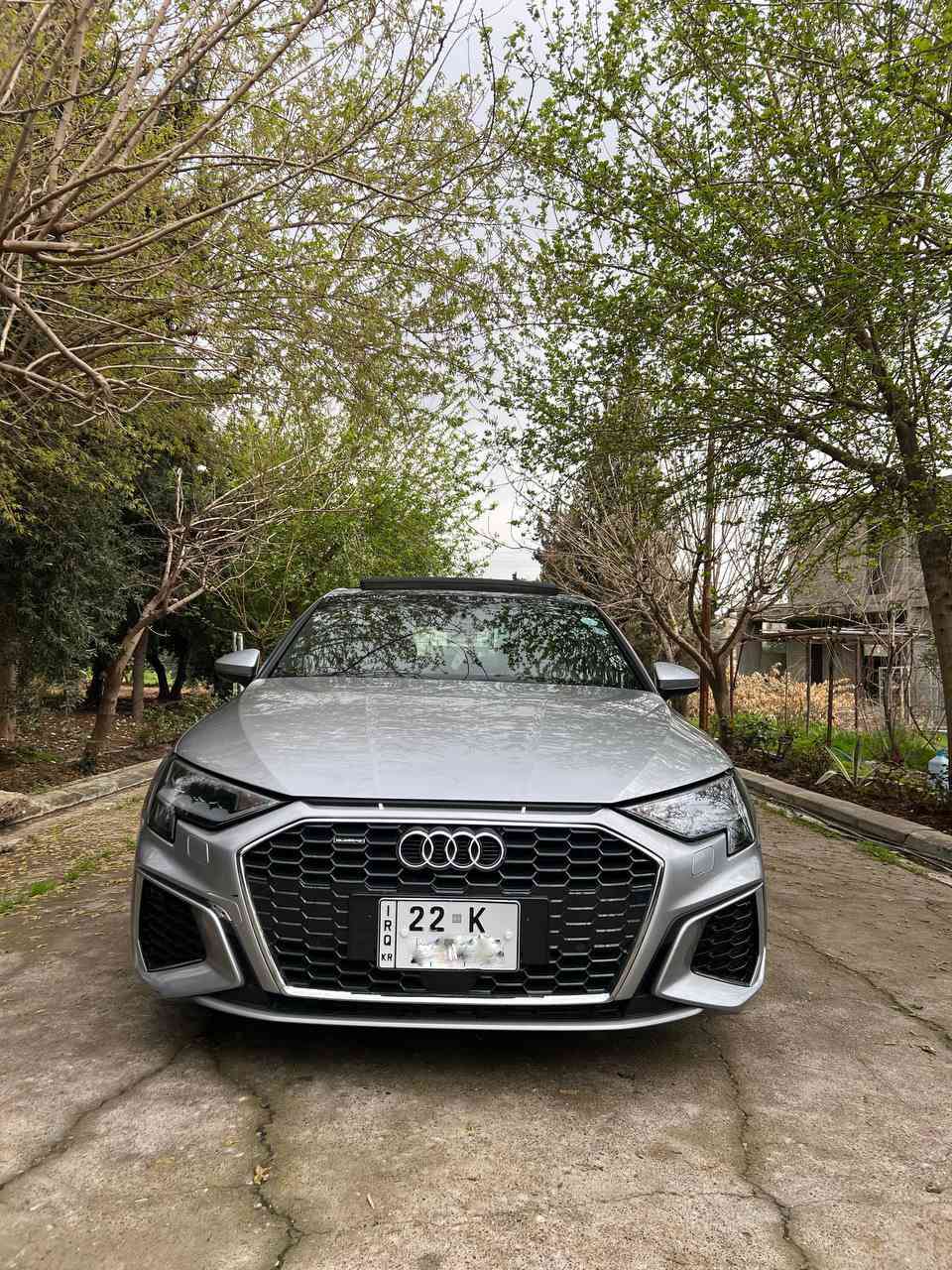 Audi A3 Quattro Mild hybrid 2022
/***********
اودي اي 3
مواصفات
فول
السيارة نص هايبرد
نضيف ماشية 50مايل
السيارة بيها 6 قطع صبخ و بدون قمارة يعني قمارة ما مصبوغ
سنوية و هزرة كلة جديد
مكان السيارة اربيل
السعر 165 و مجال
رقم الواتساب ***********
