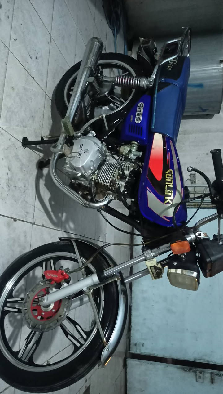 السلام عليكم
دراجة سونلك موديل 23 مامفتوح اخرس قطرة صوت مابي لاصرف ولا بخار كهربائيات وسلف كامل دبلات وبريك  كدام ووره فول سياقته حيل ناعم سعره 450 بي مجال للشراي مكاني كركوك راس دوميز ***********
