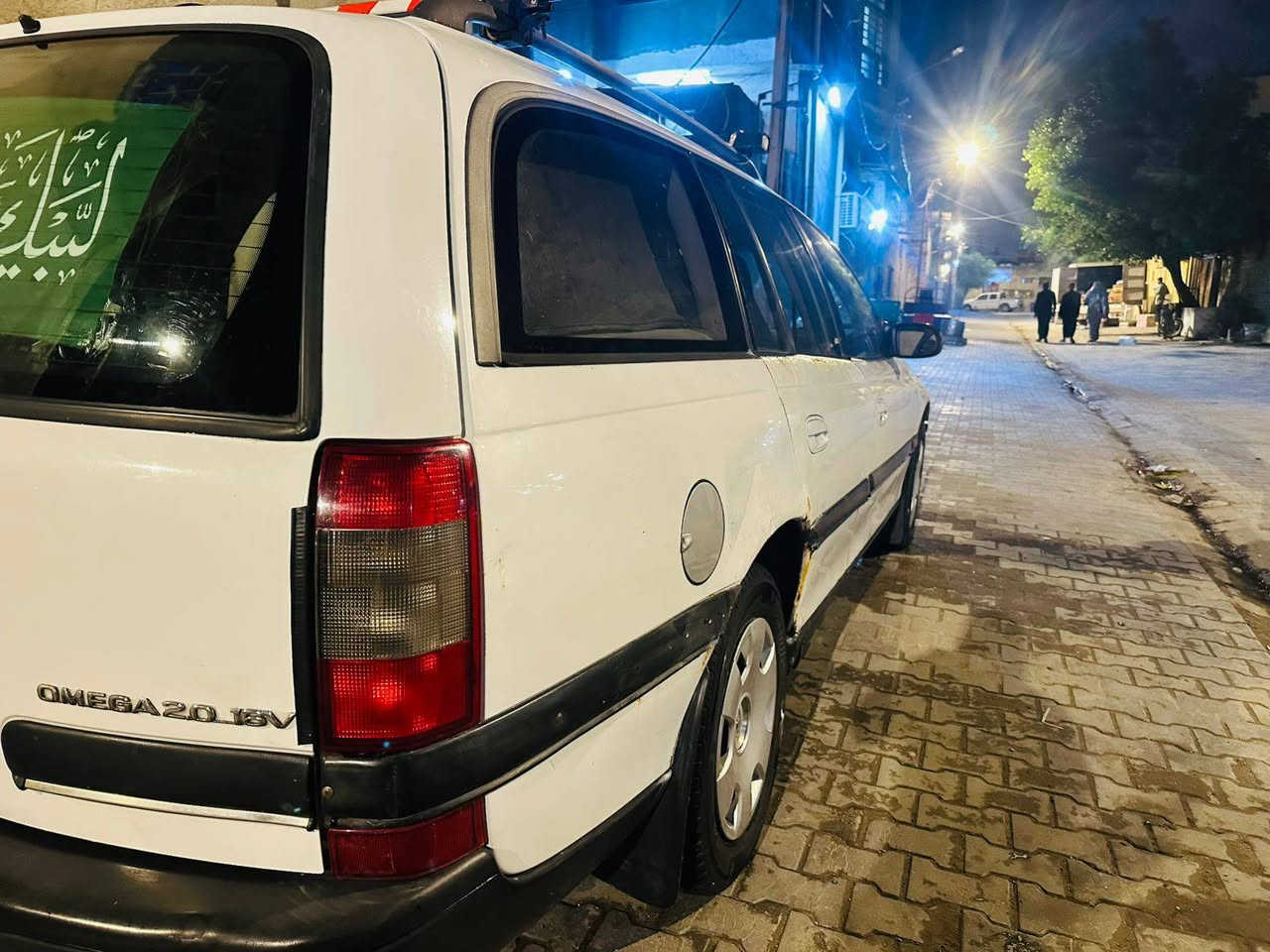 الملك لله
اوبل ستيشن 95 بسمي السنويه ل30
كير عادي 2000 قبق اسود تخم تاير 
كهربائيات كله شغاله حته كيج البانزين 
السعر ٤٥ قفل الخاص مفتوح أو الاتصال ***********العنوان البصره
