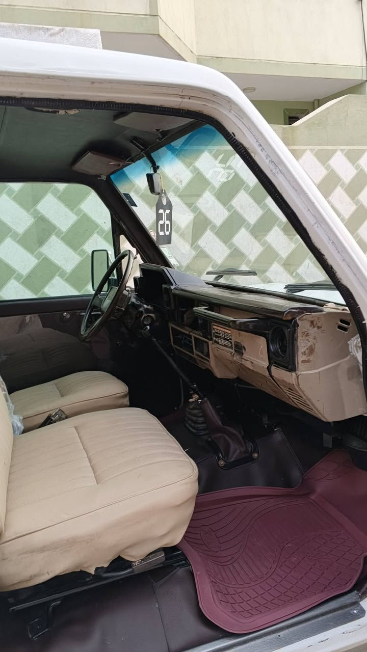 سلام عليكم سيارة نوع تويوتا لاندكروز مشروع وطني بسمي دفتر بانزين بي سنويه 2028 كير محرك شرط سياره تعمير عام بدون اي نقص بدون صبغ بدون ضرب موديل 1987 شرط أربع تايرات جديد كهربائية كلها شغال صدر جديد شرط تحويل مباشر سعر 68 بي مجال قليل مكاني كركوك الي خابر رقم ***********
