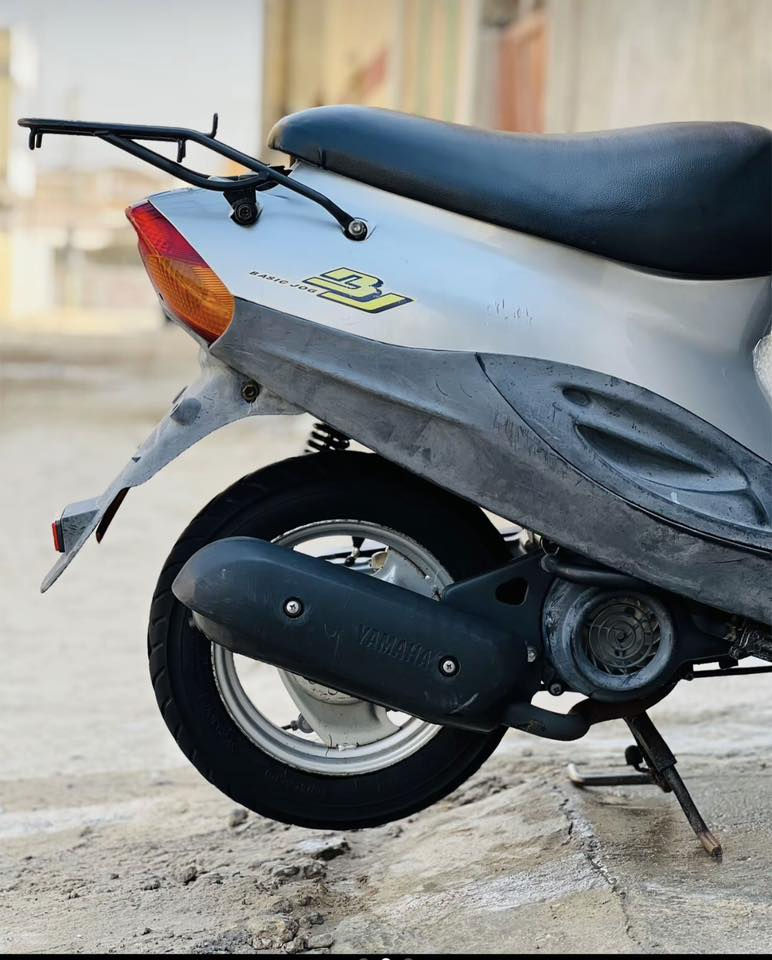 سلام عليكم بيجي تسع زروف  دراجه شوفت عينك احلى من صوره للبيع تفاصيل هذه رقمي ***********
