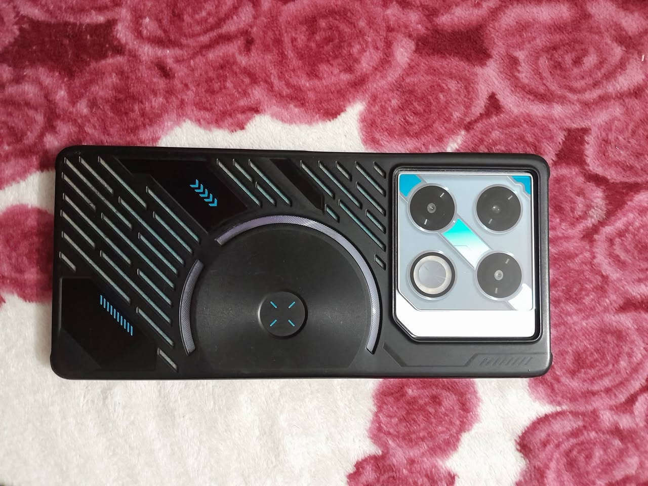 للبيع فقط توصيل ماعندي لتكلي تعالي تريده تال للبيت اخذه Infinix gt 20pro  رام 256 عشوائيه 12+12 اني دامجهم 24 بعده طك كارتون بعده داخل الظمان غراضه كامله وغير مستخدمه فقط الشاحنه ستخدمته 120 فريم بالببجي ويا حافظته الاصليه وحافظه دفتريه  مكاني بغداد سبع البور. تواصل ***********
